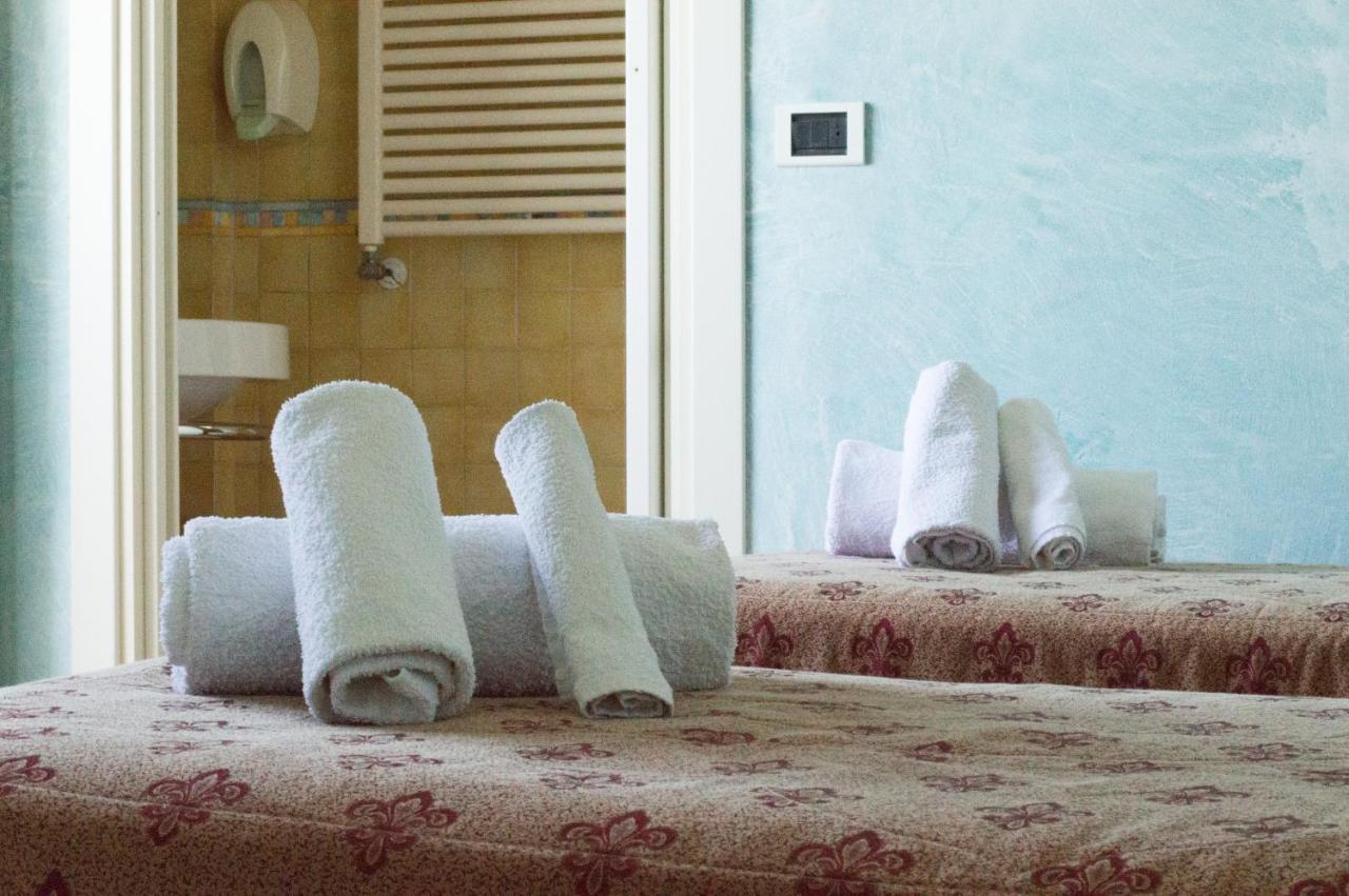 Amba Hotel Римини Екстериор снимка