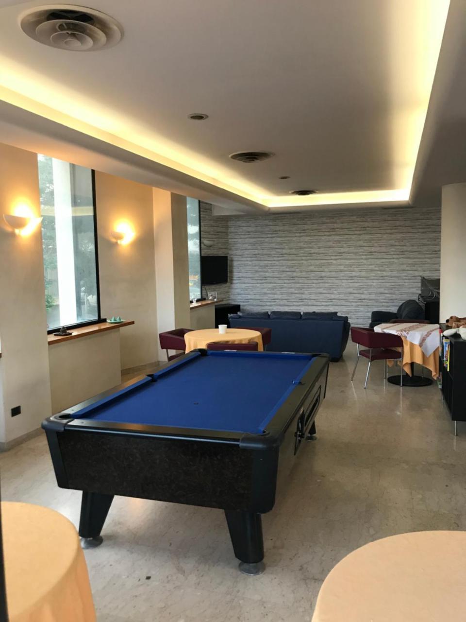 Amba Hotel Римини Екстериор снимка